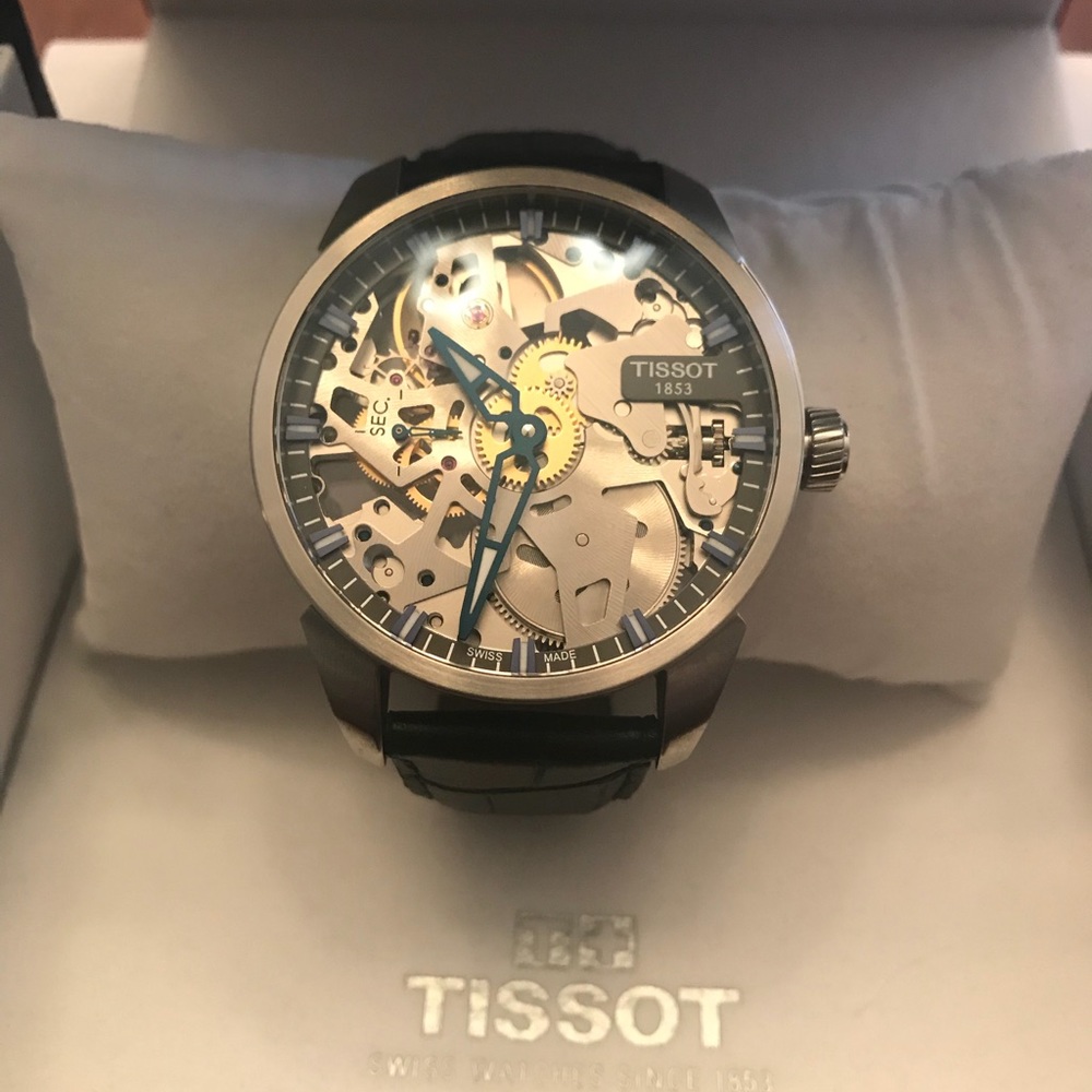 Tissot mechanical skeleton watch T0704051641100